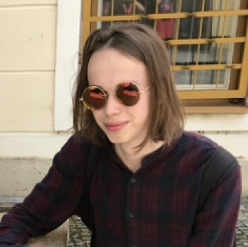 Viktor V.