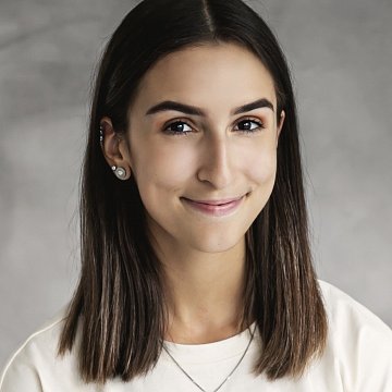 Simona J.