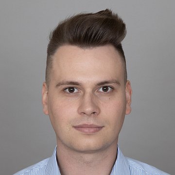Daniel V.