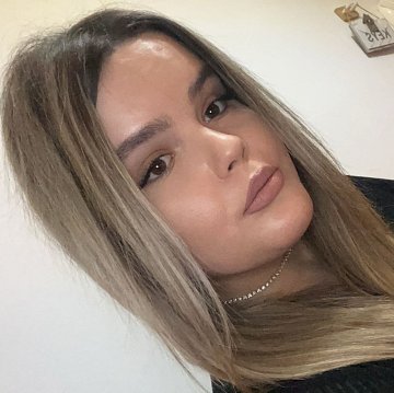Iulia C.