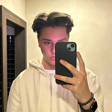 Matyas J.