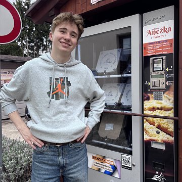 Karel S.