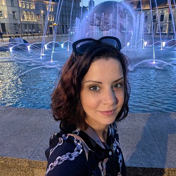 Gabriela B.
