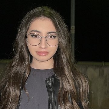 Ariana B.