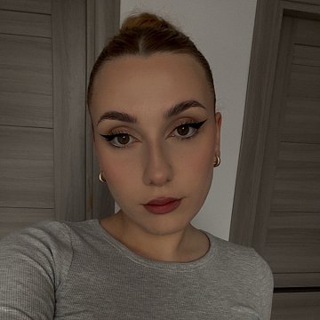 Karina Antonia C.